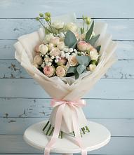 Букет цветов из:  Розы и Лизиантусы #REPLACE_PRED# Новоспасском