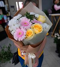 Букет цветов из:  Герберы, Розы и Хризантемы в Новоспасском