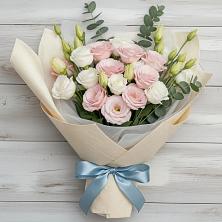 Букет цветов из:  Лизиантусы в Новоспасском