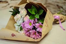 Букет цветов из:  Розы и Хризантемы #REPLACE_PRED# Новоспасском
