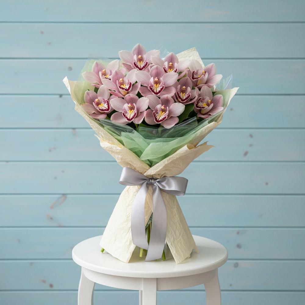 Букет цветов из: Орхидеи и Розы в Новоспасском