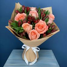 Букет цветов из:  Розы и Альстромерии в Новоспасском
