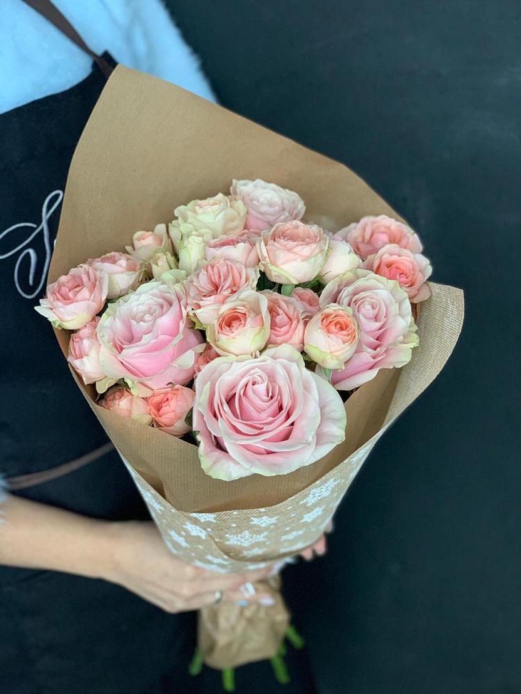 Букет цветов из: Хризантемы и Розы в Новоспасском