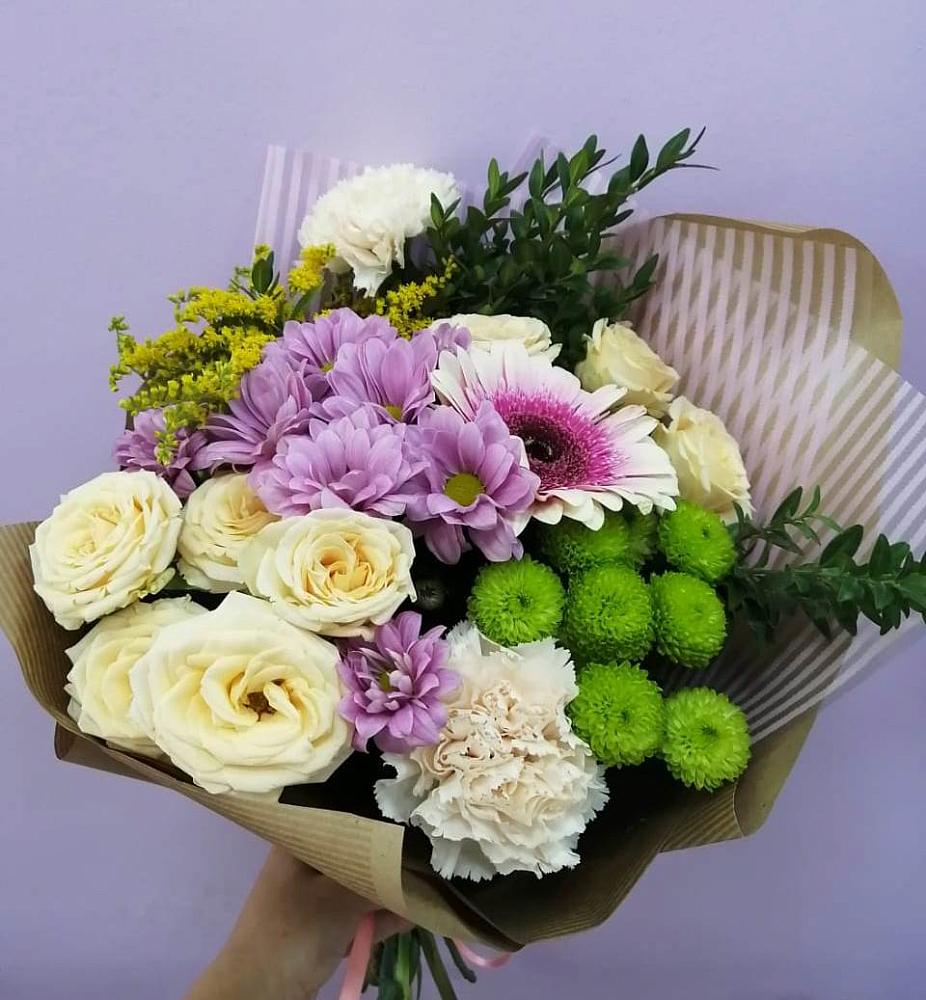 Букет цветов из: Хризантемы, Розы, Гвоздики и Герберы в Новоспасском