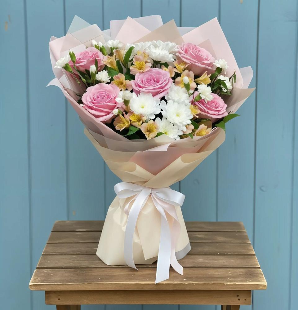 Букет цветов из: Гвоздики, Орхидеи и Розы в Новоспасском